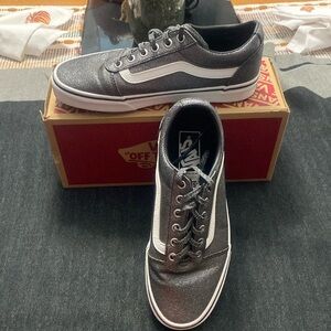 Vans ladies sneakers size 8M. Color sliver. Great conditions.